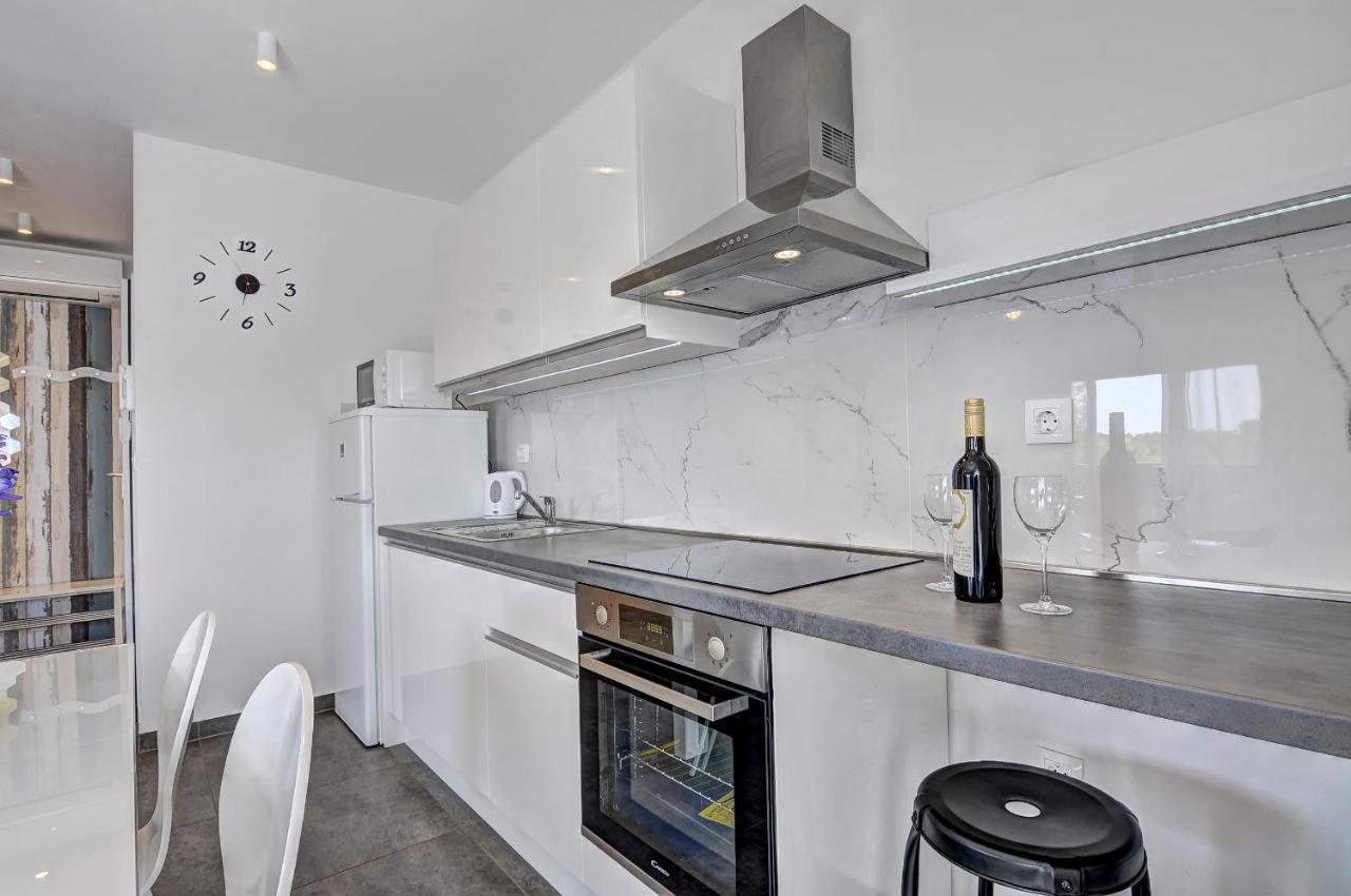 Apartment Log In Štinjan Extérieur photo